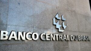 Leia mais sobre o artigo Mercado financeiro reduz previsão da inflação para 4,81%