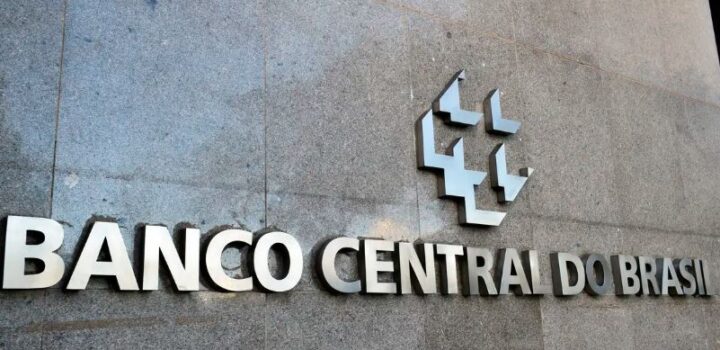 Mercado financeiro reduz previsão da inflação para 4,81%