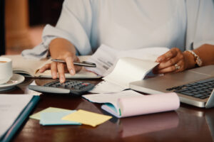 Leia mais sobre o artigo Inadimplência de pessoas físicas tem alta e atinge 71,78 milhões de consumidores no país