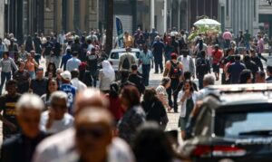 Leia mais sobre o artigo Mais de 6,5 milhões de famílias deixaram linha da pobreza em 2 anos
