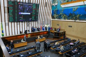 Leia mais sobre o artigo Assembleia Legislativa aprova criação da Secretaria da Ponte Salvador-Itaparica