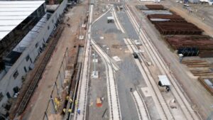 Leia mais sobre o artigo Jerônimo e ministro Rui Costa autorizam implantação de sistemas do VLT e visitam obras em Salvador