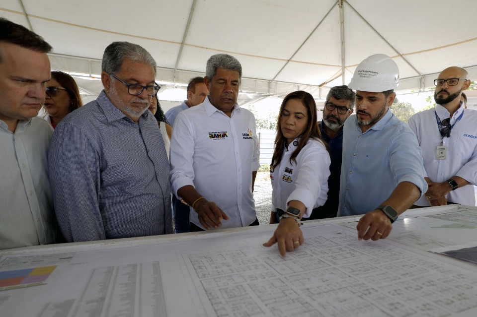 Governador assina ordem de serviço para construção da Maternidade Regional do Vale do Jiquiriçá