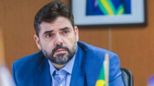 Leia mais sobre o artigo Loyola diz que edital de venda do Centro de Convenções está pronto para anúncio do governador Jerônimo