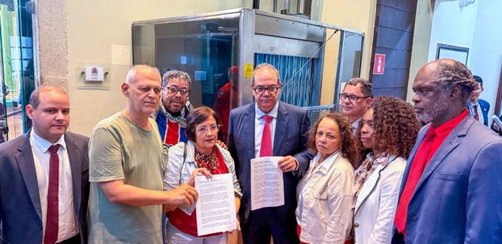 Ambientalistas entregaram manifesto a presidente da Câmara de Salvador