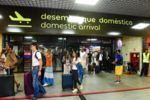 Leia mais sobre o artigo Salvador prevê aumento de quase 70% no número de turistas estrangeiros em novembro