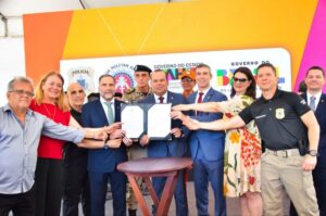 Leia mais sobre o artigo Governo da Bahia adere a projetos nacionais e entrega equipamentos para a Segurança Pública