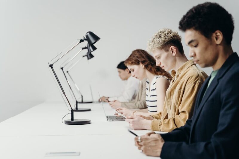 Estácio promove feira virtual de empregos e estágios do Brasil