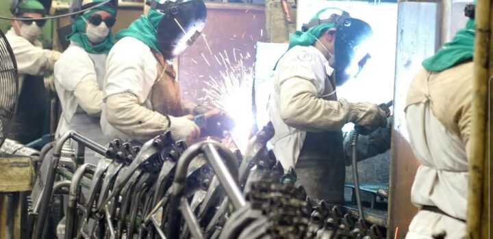 Atividade econômica brasileira cresce 0,4% em agosto