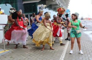 Leia mais sobre o artigo Cruzeiristas do MSC Preziosa têm receptivo especial da Setur-BA em Salvador