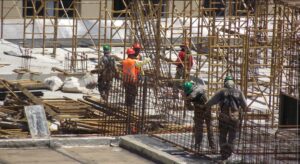 Leia mais sobre o artigo Desocupação é de 5,6% e repete a menor taxa desde 2012, no 3º trimestre