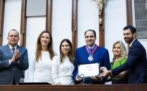 Leia mais sobre o artigo Ivana Bastos diz que concessão de comenda ao presidente da OAB nacional é celebração à advocacia