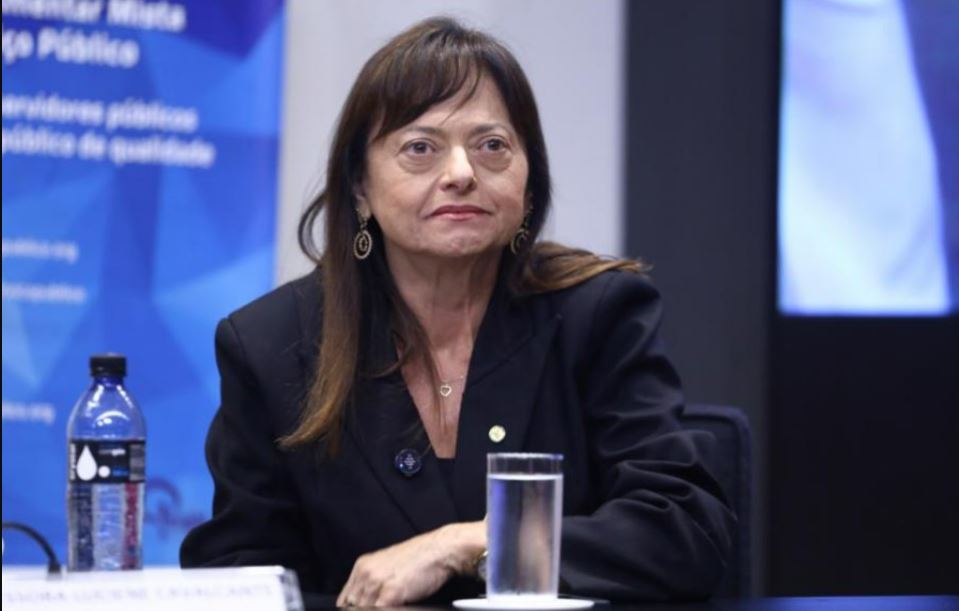 Frente Parlamentar realiza marcha à Brasília contra reforma administrativa
