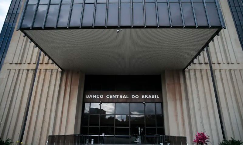 Mercado financeiro reduz para 4,72% previsão de inflação em 2025