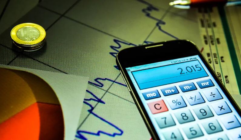 Mercado financeiro reduz previsão da inflação para 4,56%, em 2025