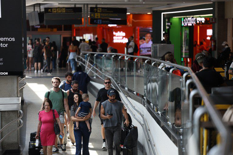 Aviação civil brasileira tem trimestre recorde e ganha 2,6 milhões de passageiros a mais que em 2024