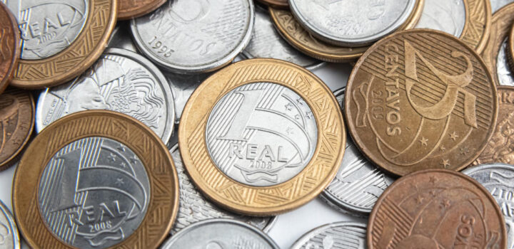 Taxas de juros das operações de crédito ficam estáveis em outubro, diz Anefac