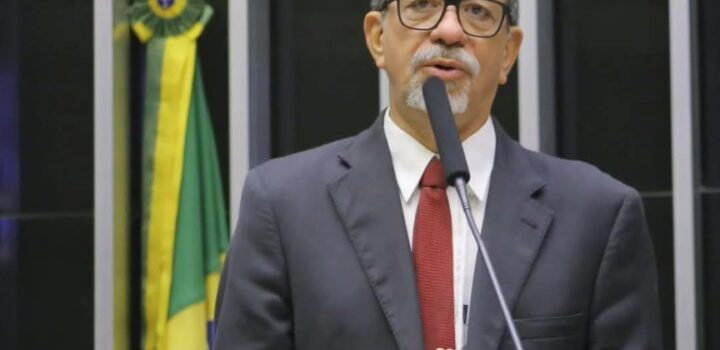 Afonso Florence deixa temporariamente a Casa Civil para reassumir mandato de deputado federal