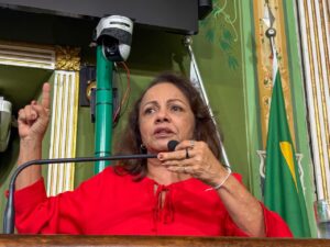 Leia mais sobre o artigo Aladilce debaterá a mobilidade na UFBA