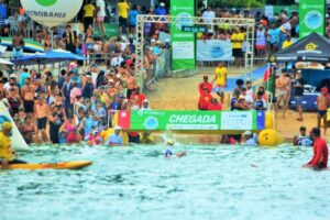 Leia mais sobre o artigo A Petrobahia Travessia Itaparica-Salvador recebe centenas atletas na Baía de Todos os Santos