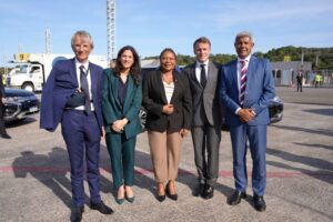 Leia mais sobre o artigo Jerônimo Rodrigues recebe presidente francês Emmanuel Macron em Salvador