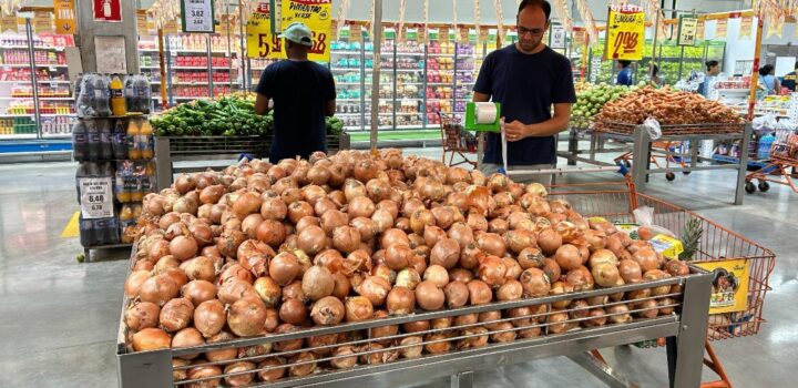 Cesta Básica de Salvador registra terceira queda seguida com taxa de -1,56% em outubro