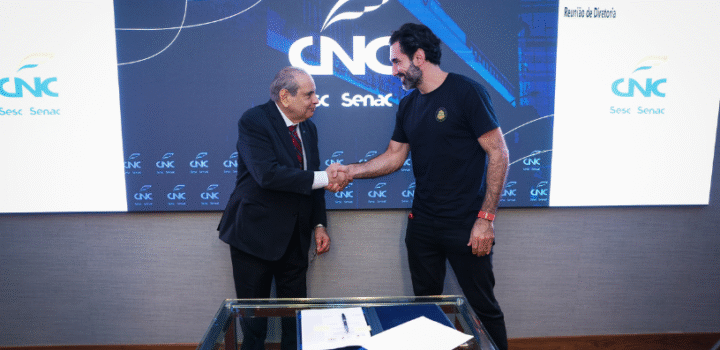 CNC firma termo de cooperação com iFood para levar assistência e qualificação a entregadores