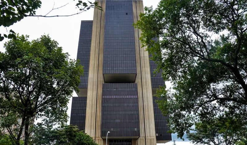 Banco Central mantém a taxa Selic em 15% ao ano