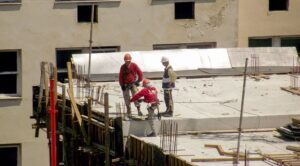 Leia mais sobre o artigo Preços da construção variam 0,27% em outubro, segundo IBGE