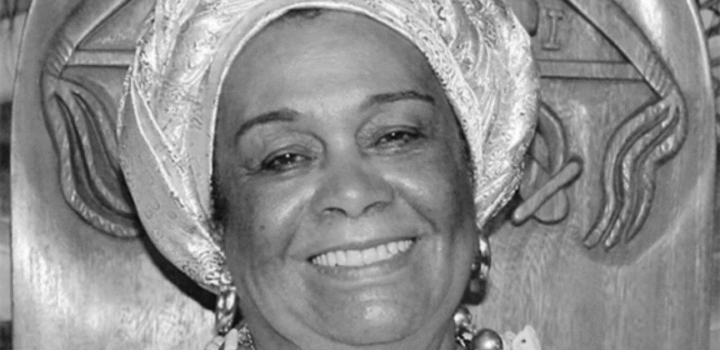 Carlos Muniz manifesta pesar pelo falecimento de Mãe Carmem