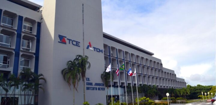 Dados do TCE e expansão da rede estadual contrariam discurso de ACM Neto sobre regulação na Bahia