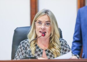 Leia mais sobre o artigo ALBA aprova pedido de empréstimo de R$ 2 bi do governo do Estado