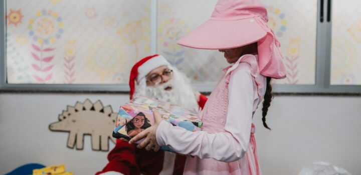 Braskem leva magia de Natal para crianças em tratamento oncológico no  Aristides Maltez