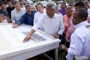 Leia mais sobre o artigo Estado inaugura nova ligação Lobato x BR-324 e desafoga trânsito na região