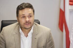 Leia mais sobre o artigo Em artigo, secretário Manoel Vitório rebate “negacionismo” oposicionista