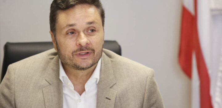 Em artigo, secretário Manoel Vitório rebate “negacionismo” oposicionista