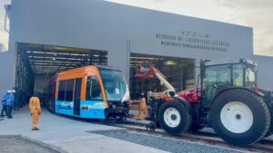 Leia mais sobre o artigo Trens do VLT já estão em preparação para início da operação