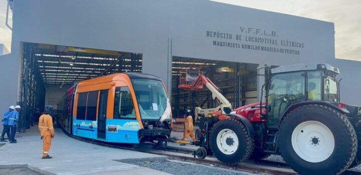 Trens do VLT já estão em preparação para início da operação