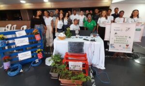 Leia mais sobre o artigo Estudantes de Camaçari apresentam projeto de irrigação com robótica sustentável