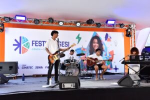 Leia mais sobre o artigo Festival SESI convida famílias para uma experiência que conecta diversão, conhecimento e inovação