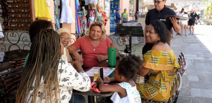 Bares e restaurantes estão com menu especial para o Natal no Centro Histórico de Salvador; confira