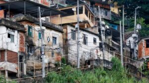 Leia mais sobre o artigo Quase 20% da população de favelas vivem em vias onde não passam carros