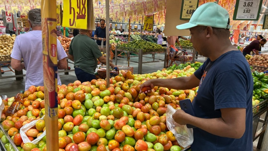 Cesta Básica de Salvador fecha novembro com redução de 1,42%