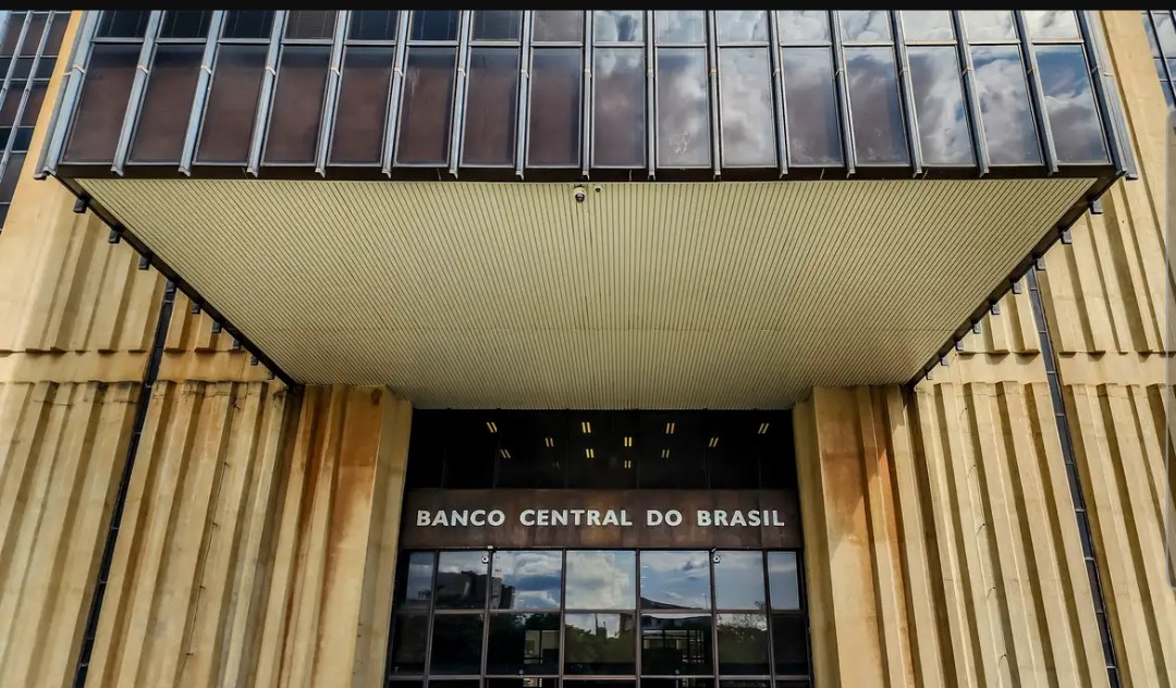BC mantém juros básicos em 15% ao ano pela quarta vez seguida
