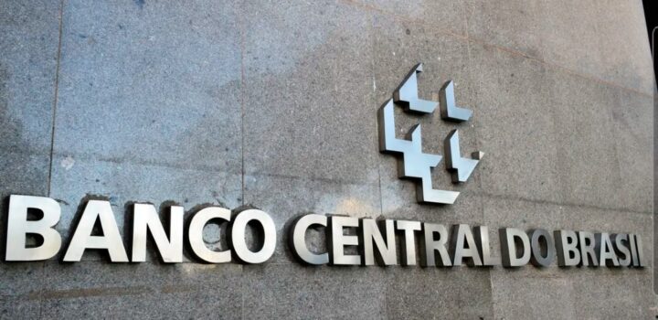 Entidades se manifestam após anúncio do BC em manter em 15% a selic