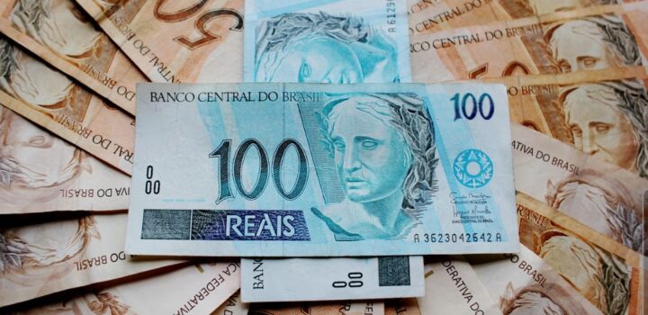 Especialistas avaliam a manutenção da selic em 15%