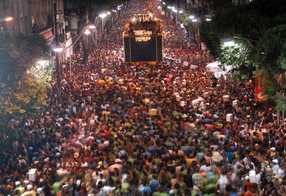 Carnaval 2026: LATAM amplia em 14% a oferta de voos no Brasil, com destaque para a Bahia