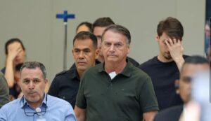 Leia mais sobre o artigo Moraes autoriza internação de Bolsonaro para realização de cirurgia