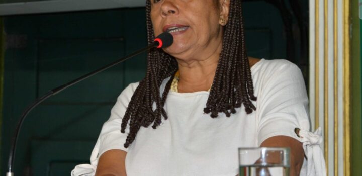 Vereadora Marta Rodrigues crítica aumento das passagens e chama de “tarifaço”