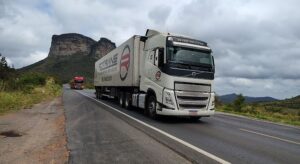 Leia mais sobre o artigo Setor de serviços varia 0,3% em outubro, nono resultado positivo seguido